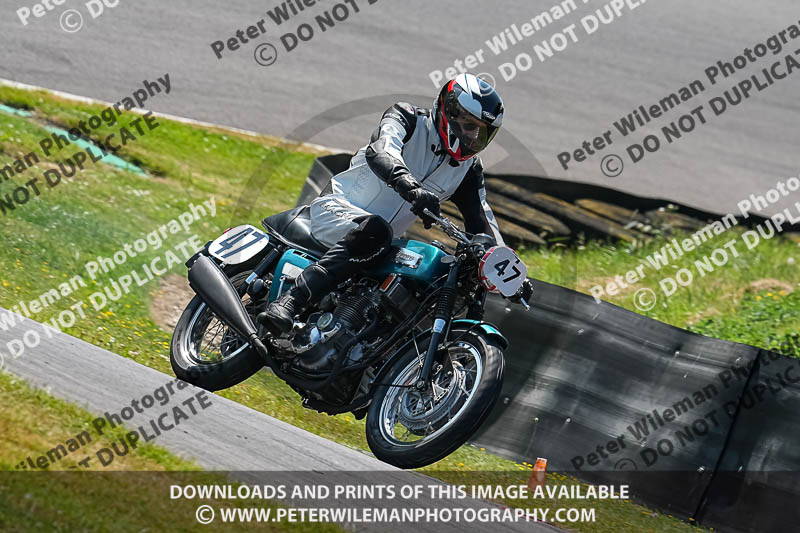 cadwell park;cadwell park photographs;cadwell trackday photographs;enduro digital images;event digital images;eventdigitalimages;peter wileman photography;racing digital images;trackday digital images;trackday photos